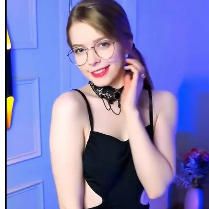 Lisa Ramida ( ramida )