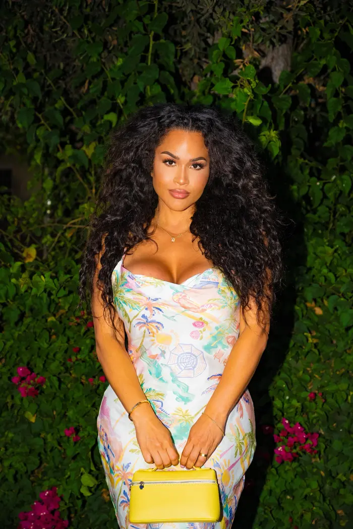 Rosa Acosta ( rosaacosta )