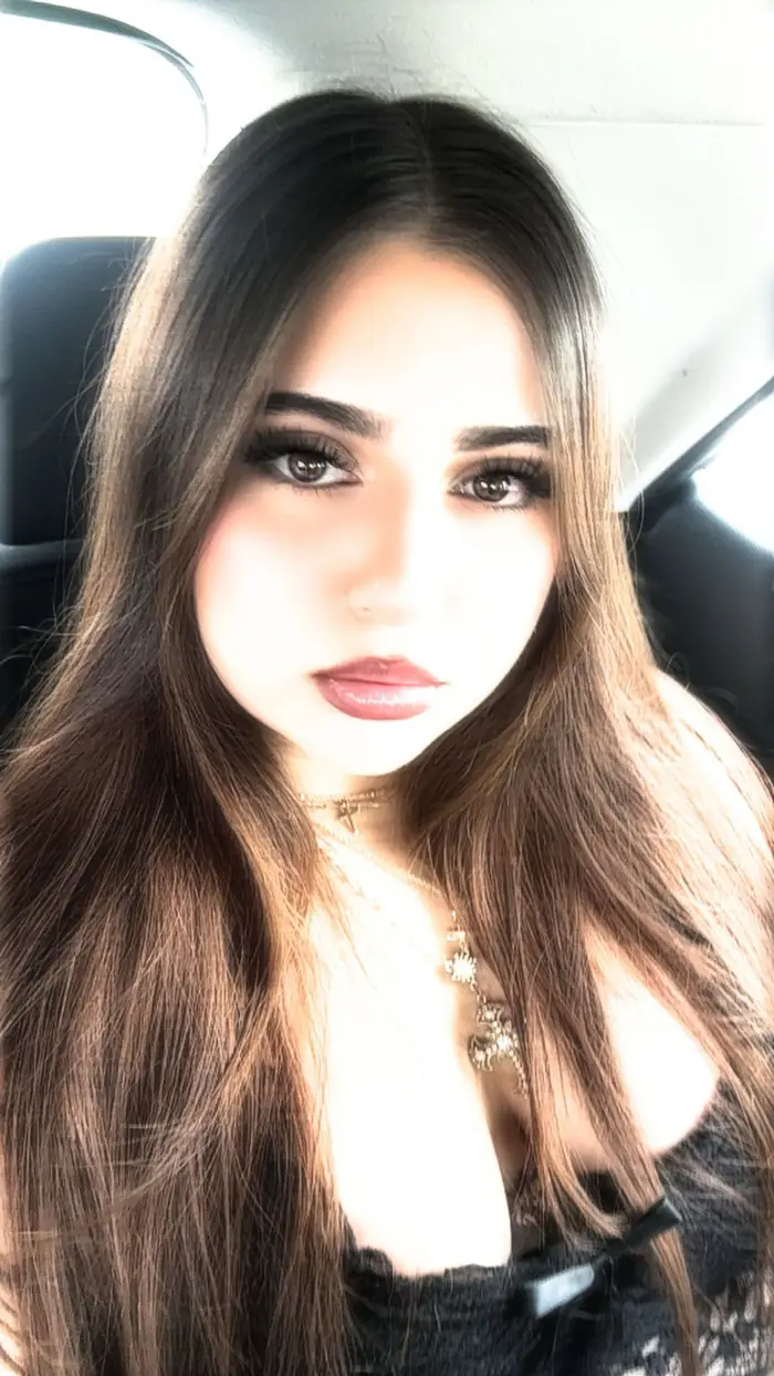 Rosie Sabah ( rosie444 )