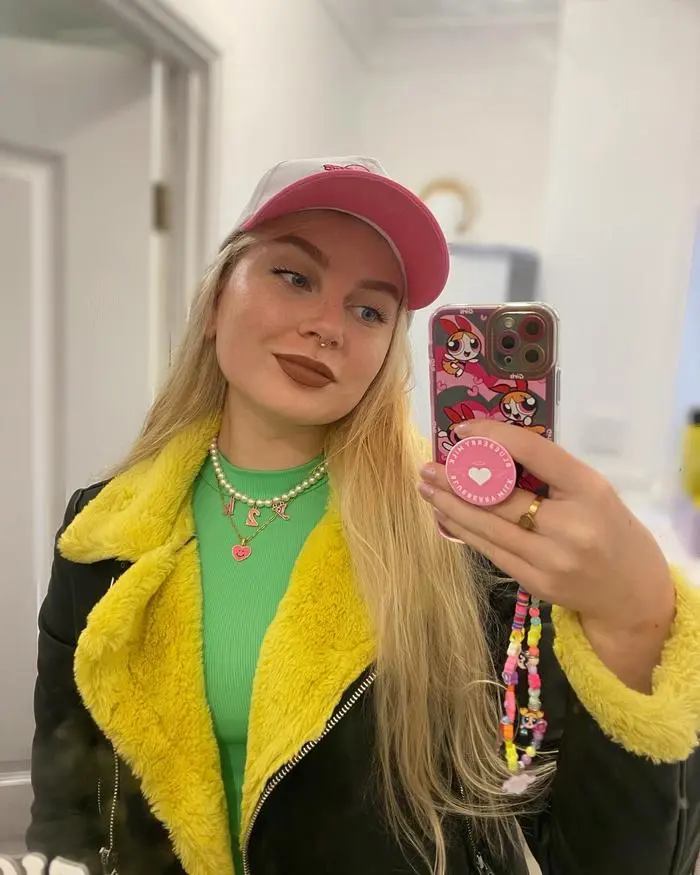 Sophie Coyne ( scoynex )