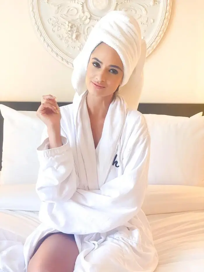 Sepideh Haftgoli ( simplysepi )