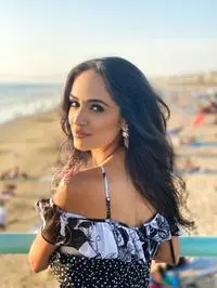 Sepideh Haftgoli ( simplysepi )