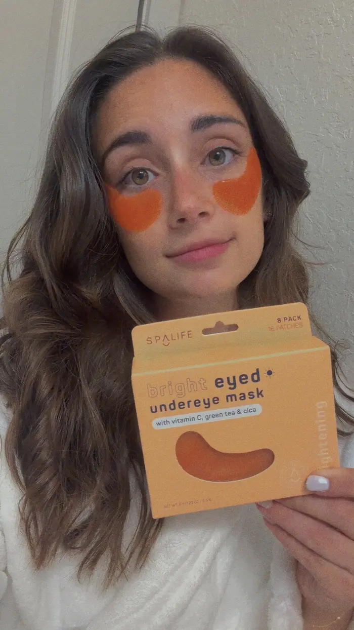 Taylor ( simplytayugc )
