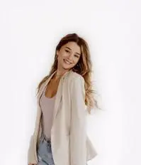 Kelsie Exley ( sociallykels )