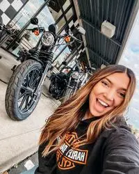 Taylor Terrell ( tayterrell )