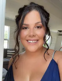 Samantha Antonio ( thechapterchaserr )