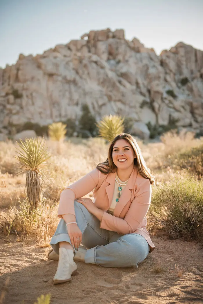 Dr. Morgan Belknap ( thedoctorincowgirlboots )