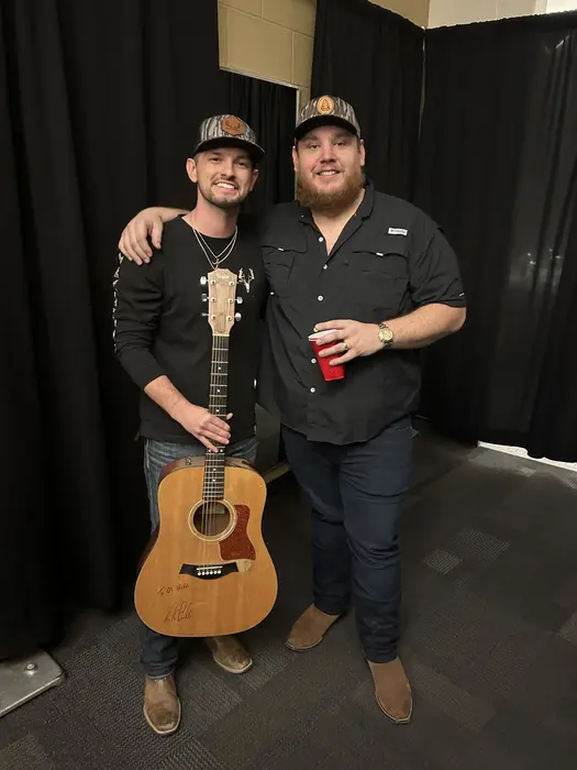 Dustin Huff ( thehuffbuck )