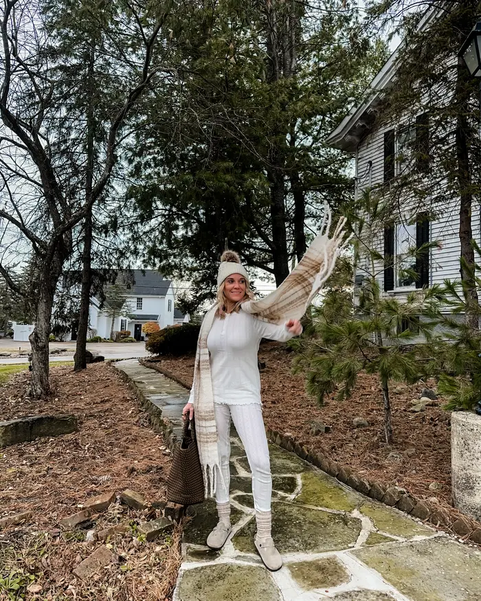 Samantha Curtis ( thesamanthashow )
