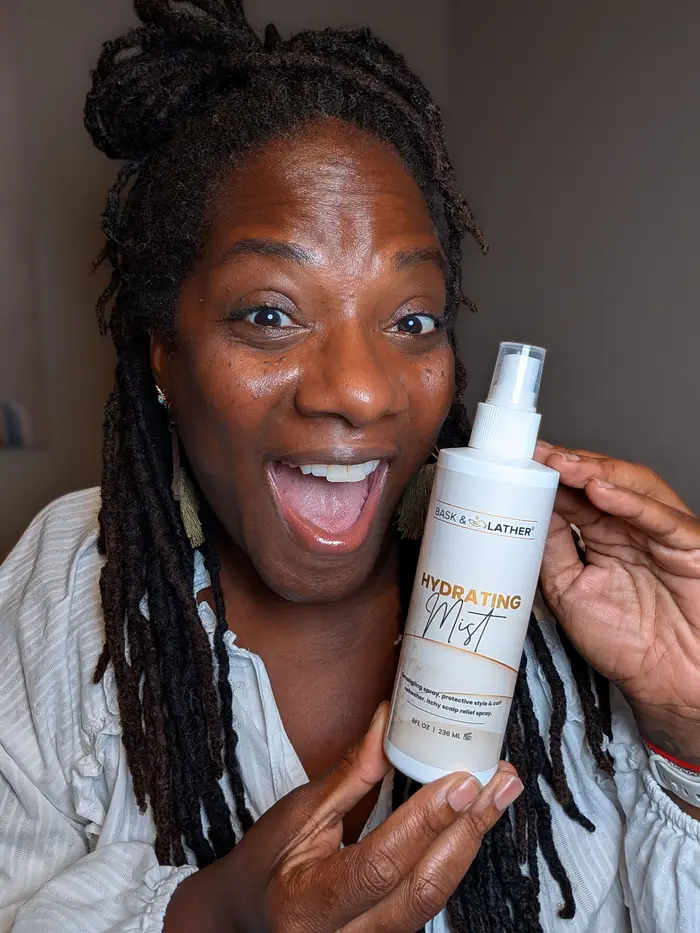 Yolonda Manning ( theyolocreative )