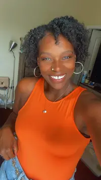 Tiara Smith ( tiatriesthings )