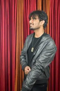 Vishal Kumar ( vishkumarvk )
