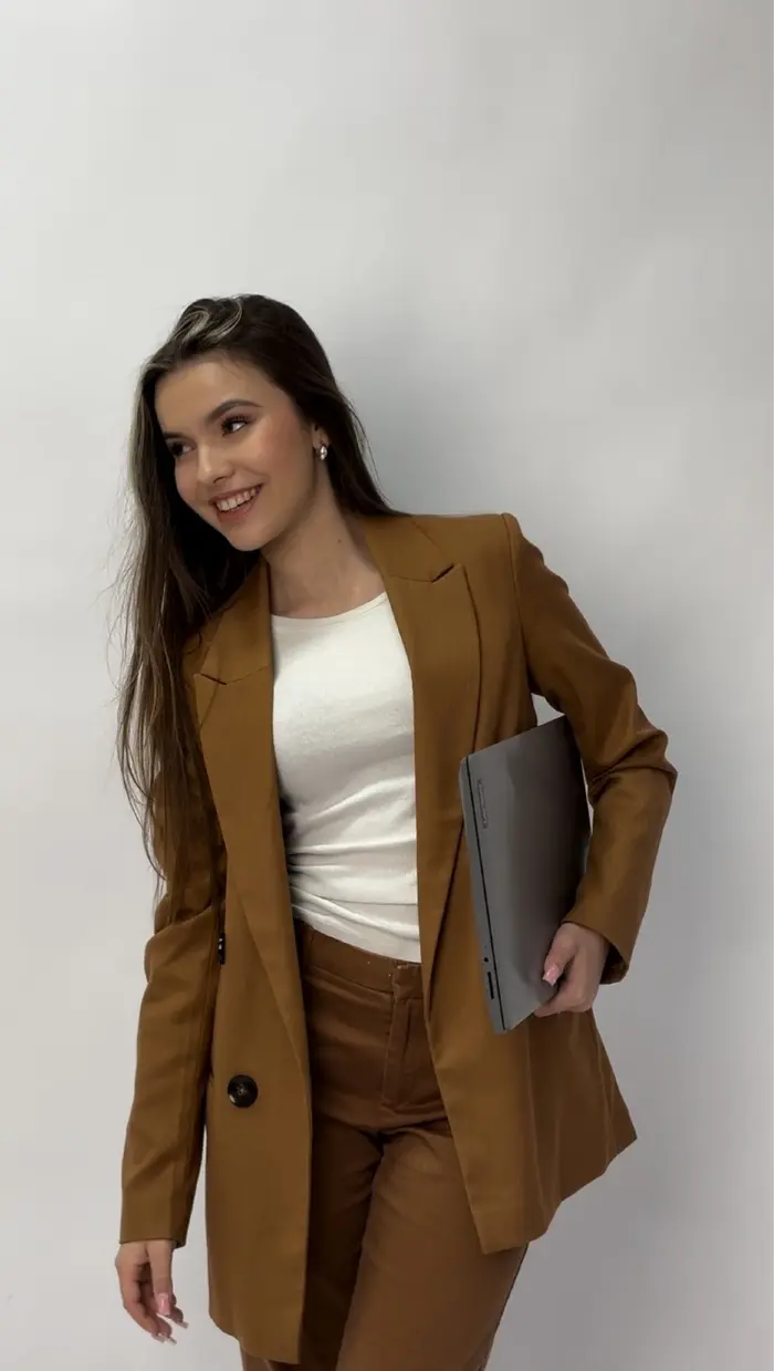 Weronika Szostak ( weronikaszostak )