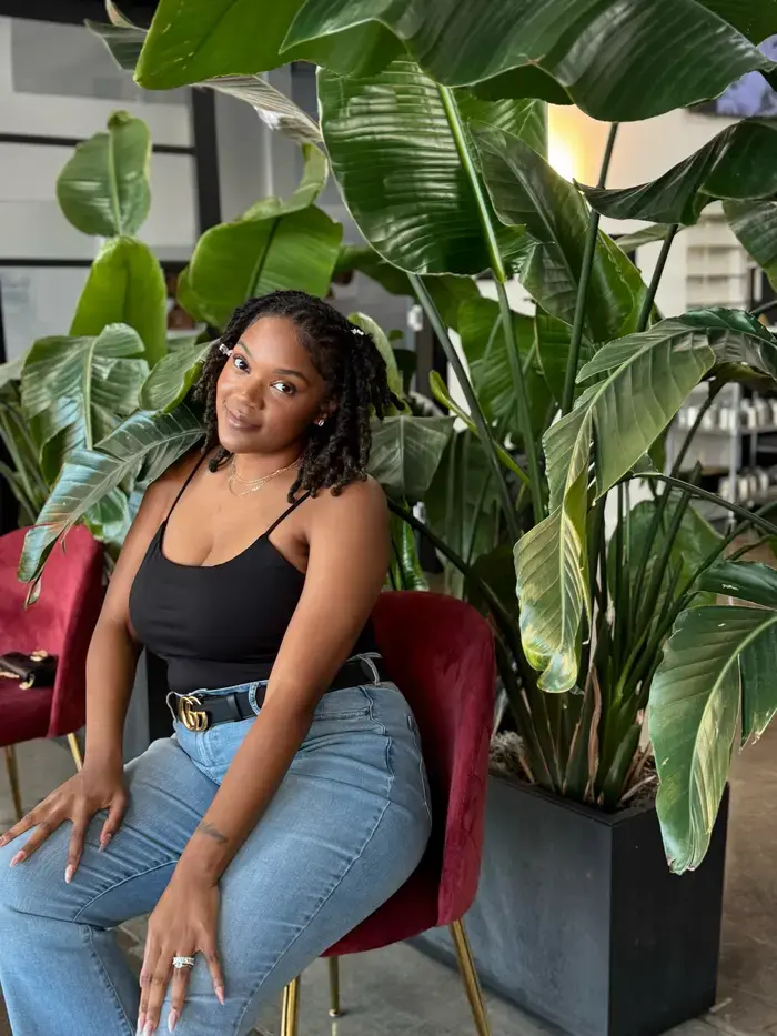 Whitney Owens ( whitneyunique )