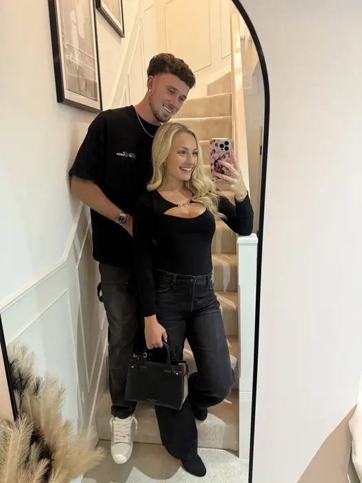 Jordan Gosselin ( willandjordsfirsthome )