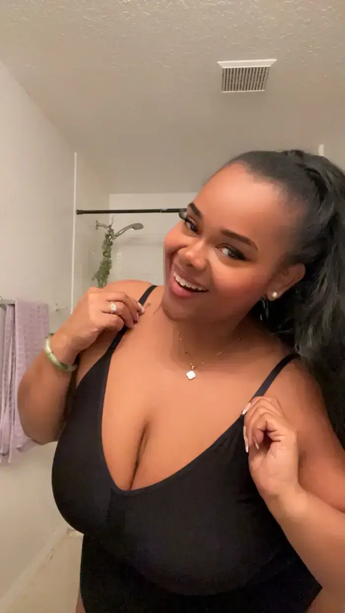 Janay Mcneil ( xojanay )