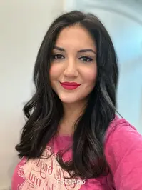 Yeliz Ceylan ( yelizinamerica )